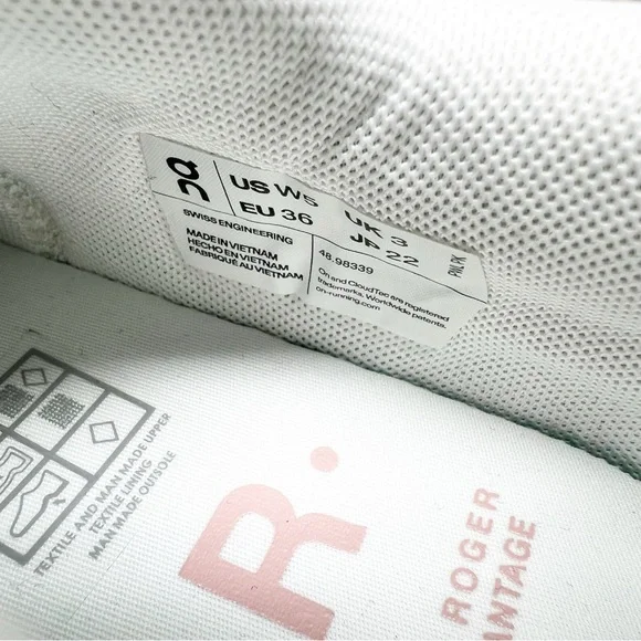 On Running The Roger Advantage Sneaker
Size 5 NEW! - Picture 6 of 7